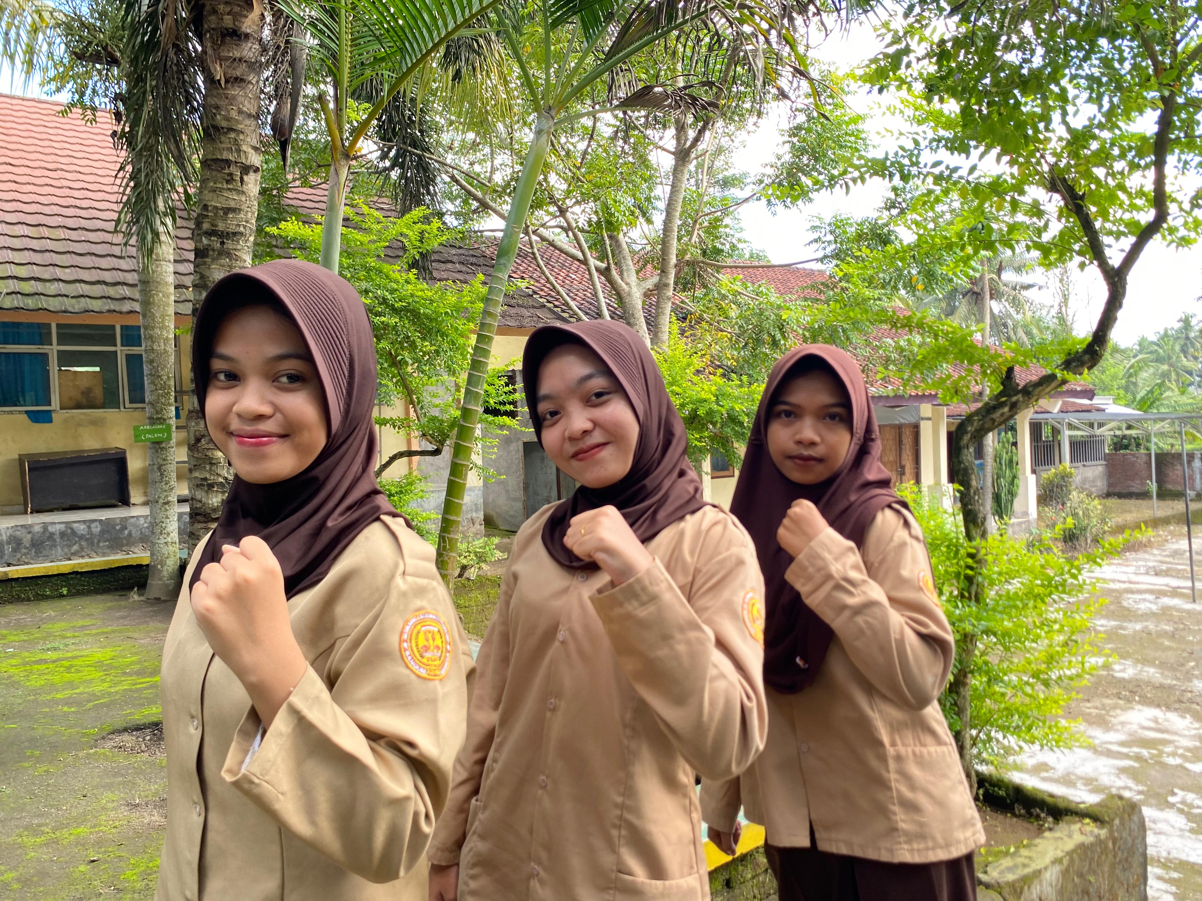 Papan Ucapan Selamat Ujian Terbuka Doktor Untuk Bapak Dr. Sarkawi, SH.,MH di Universitas Mataram